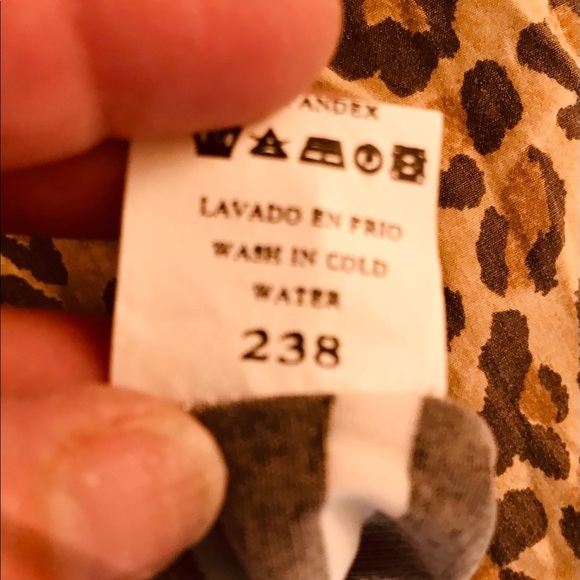 Off Shoulder  small aqua & black retro print , slit bell sleeve shirred sides … - Picture 6 of 7